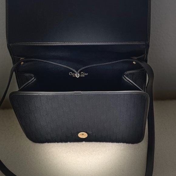 Christian Dior
Diorissimo Trotter Vintage Bag - Picture 3 of 10